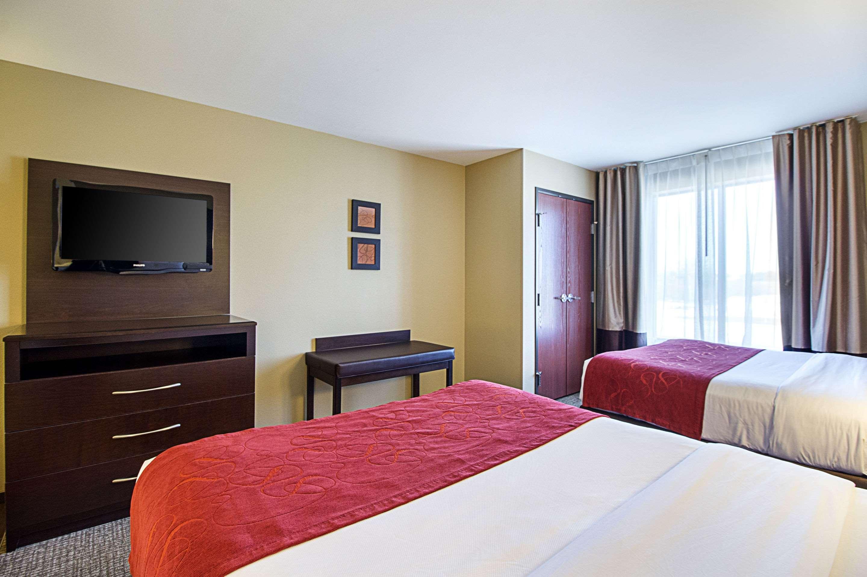 คอมฟอร์ต สวีท แอนด์ คอนเฟอเรนซ์ เซ็นเตอร์ Hotel Worthington ภายนอก รูปภาพ