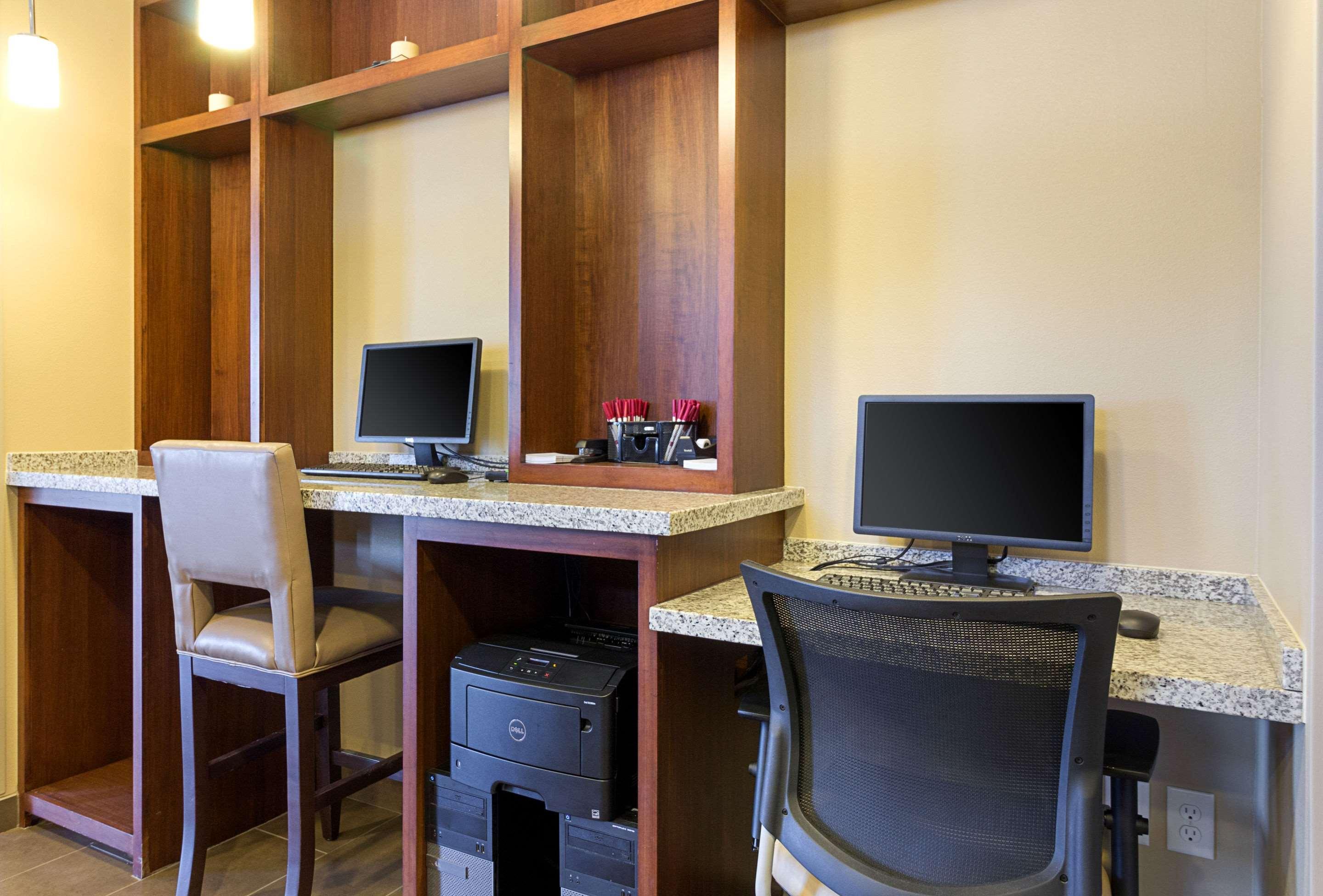 คอมฟอร์ต สวีท แอนด์ คอนเฟอเรนซ์ เซ็นเตอร์ Hotel Worthington ภายนอก รูปภาพ