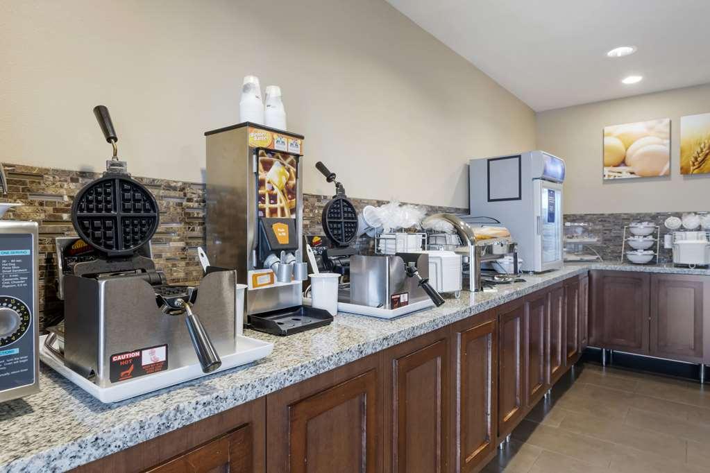 คอมฟอร์ต สวีท แอนด์ คอนเฟอเรนซ์ เซ็นเตอร์ Hotel Worthington ภายนอก รูปภาพ